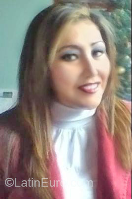 Date this young Colombia girl Nora from Bogota CO18416