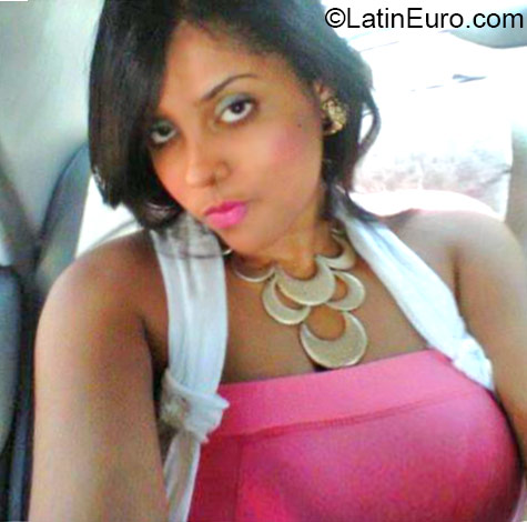 Date this exotic Dominican Republic girl Leydyta0790 from Santo Domingo DO25921