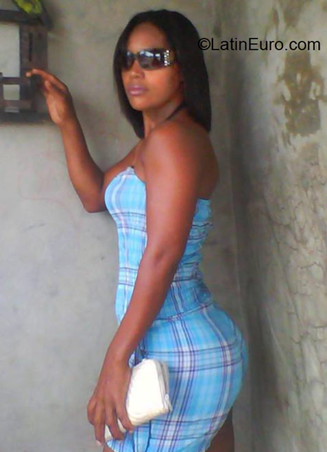 Date this passionate Dominican Republic girl Rosa from San Pedro de Macoris DO24443
