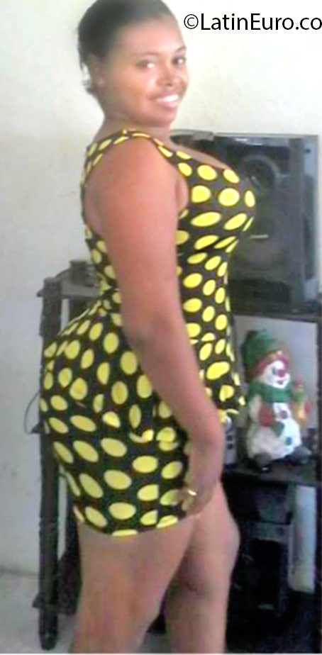 Date this funny Dominican Republic girl Patricia from San Pedro de Macoris DO24579