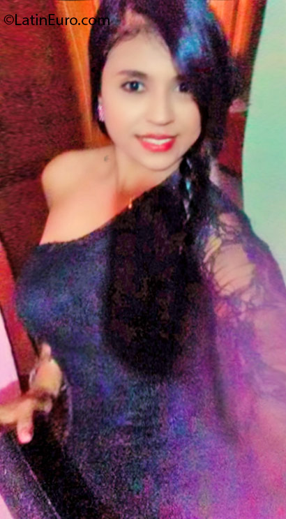 Date this georgeous Colombia girl Lemis from Valledupar CO18592