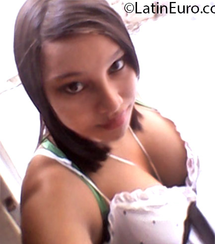 Date this georgeous Dominican Republic girl Mardeles from Santiago DO24749