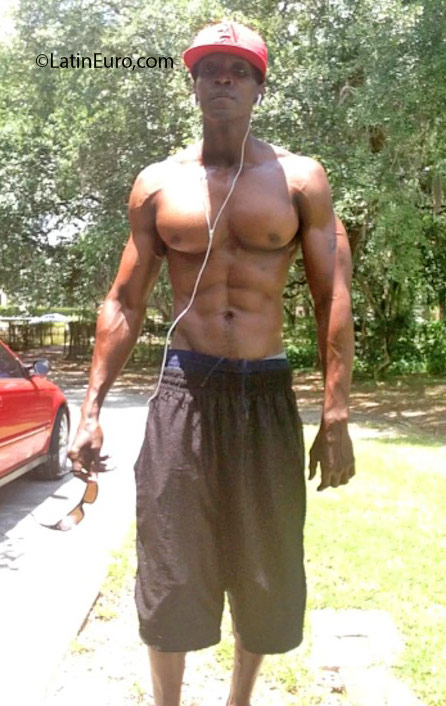 Date this passionate United States man JazzyBlaque from Charleston US17058