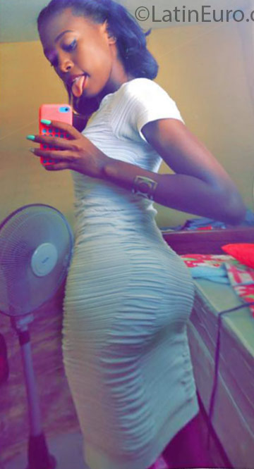 Date this attractive Dominican Republic girl Joanie from Santo Domingo DO25143