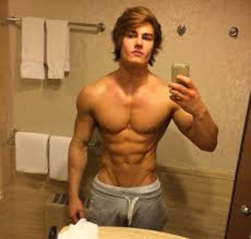 Date this sultry Panama man Bryant Myres from Panama PA915