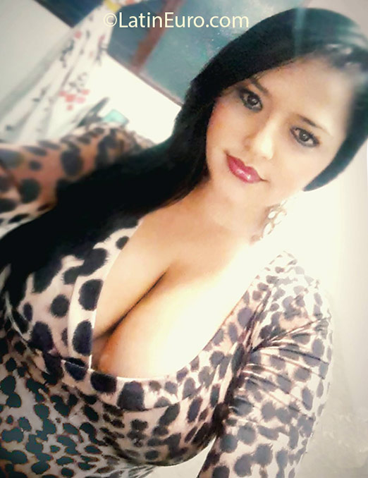 Date this lovely Colombia girl Sandy from Medellin CO18781