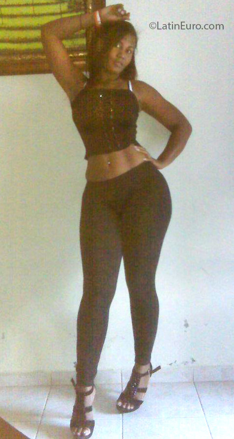 Date this voluptuous Dominican Republic girl Eugenia from Santiago DO25276