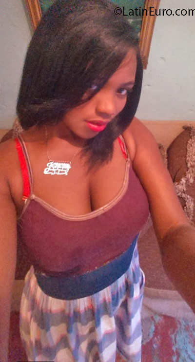Date this young Dominican Republic girl Jeremy Steisy from Santo Domigo DO25351