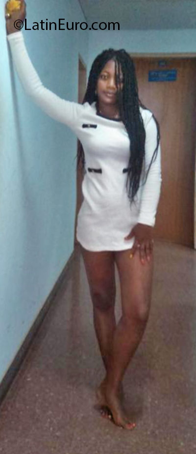 Date this delightful Cameroon girl Vanye from Yaounde CM243