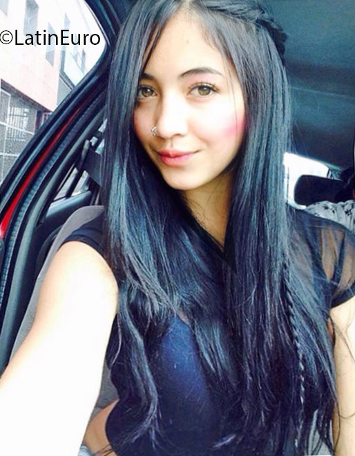 Date this funny Colombia girl Linda from Bogota CO18911