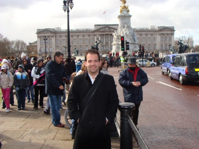 Date this passionate Malaysia man Albert from Bolton MY65