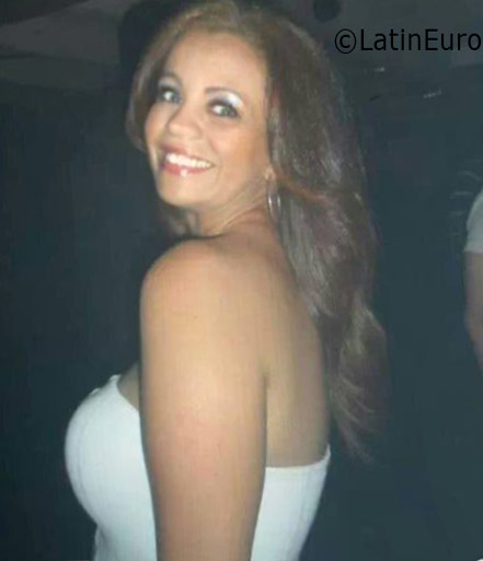 Date this passionate Brazil girl Alessandra from Sumare BR9725