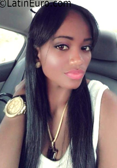 Date this fun Dominican Republic girl Sechelin from La Roamana DO26082