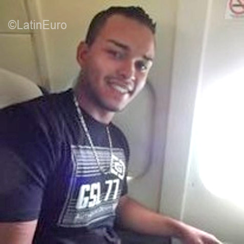 Date this passionate Venezuela man Gregory from Aragua VE719