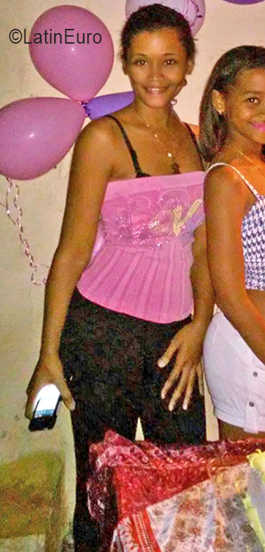 Date this hard body Dominican Republic girl Masciel from Santo Domingo DO26388