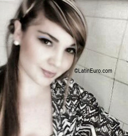 Date this happy Colombia girl Lina from Medellin CO19364