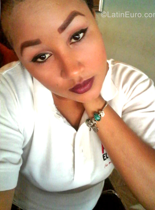 Date this sensual Dominican Republic girl Ingrid altagracia from Santo Domingo DO26671