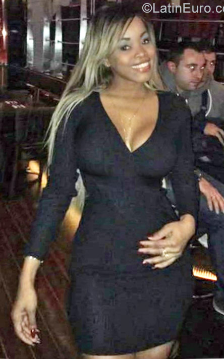 Date this young Spain girl Margot from Barcelona ES353