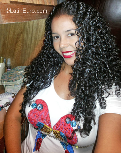 Date this georgeous Colombia girl Maira from Cartagena CO19900