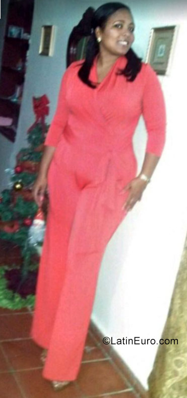 Date this pretty Dominican Republic girl Aralies from Puerto Plata DO27116