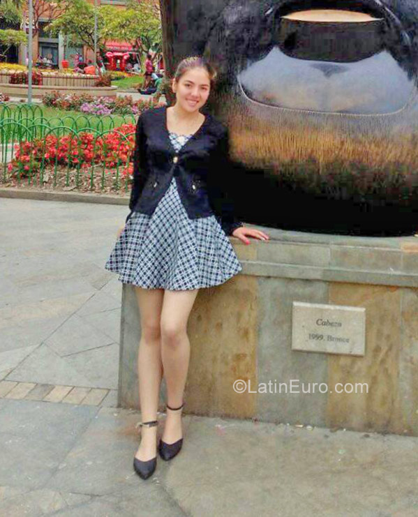Date this passionate Colombia girl Valentina from Pereira CO20078