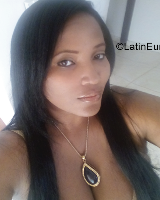 Date this cute Dominican Republic girl Miguelina from Santiago DO27476
