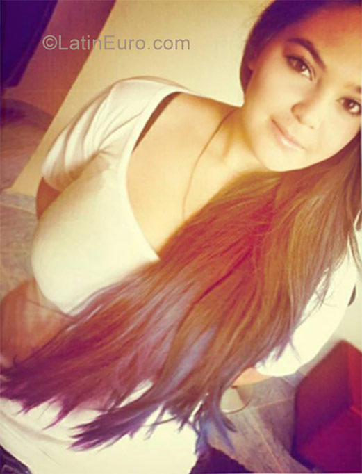 Date this lovely Colombia girl Julieth from Medellin CO20702