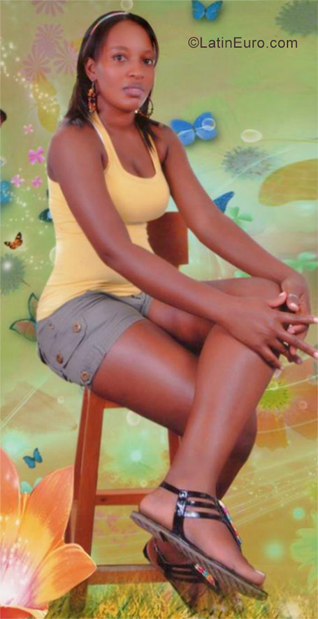 Date this cute Colombia girl Liliana from Cali CO20730