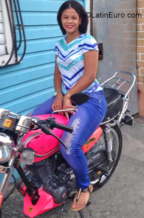 Date this charming Dominican Republic girl Jennifer from Puerto Plata DO27972