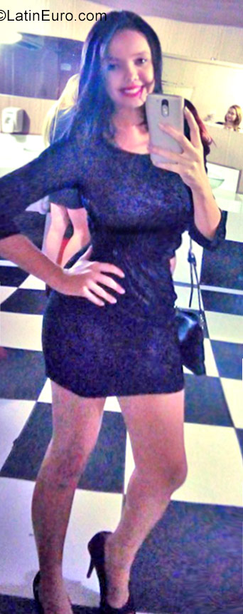 Date this gorgeous Brazil girl Edivana from Cariacica BR9954