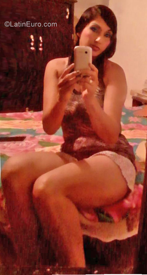 Date this funny Colombia girl Yulie from Manizales CO21111