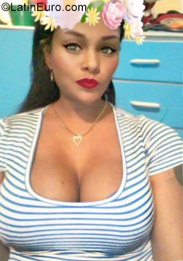 Date this hard body Dominican Republic girl Carla from Santo Domingo DO28501