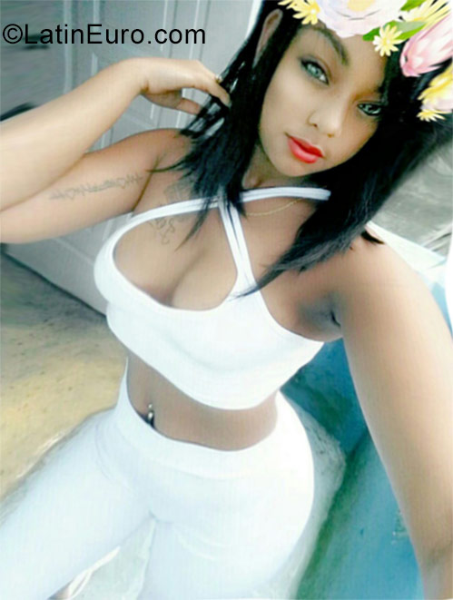 Date this beautiful Dominican Republic girl Jessica minaya from Santo Domingo DO28686