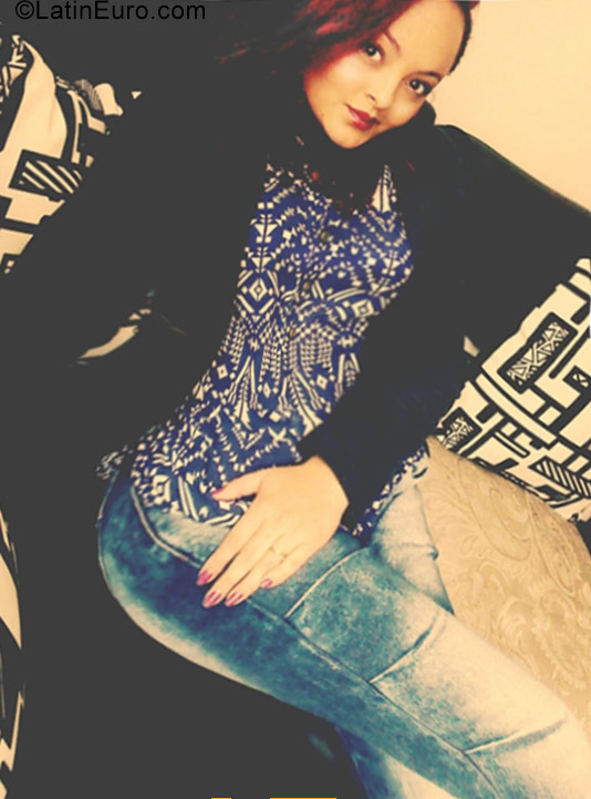 Date this funny Colombia girl Ana from Bogota CO21466