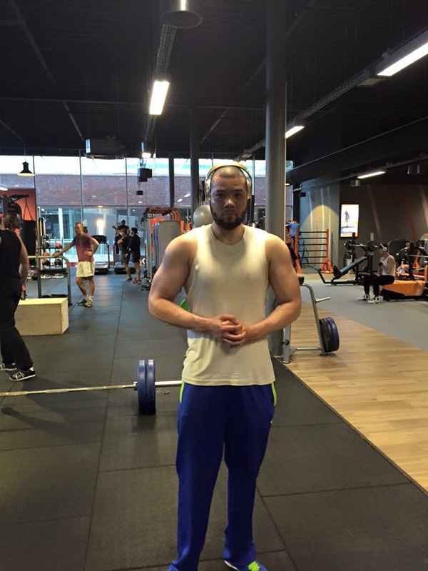 Date this voluptuous Netherlands man Mr.Love from Amsterdam NL297