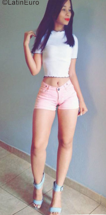 Date this fun Dominican Republic girl Marianna from Santo Domingo DO29285