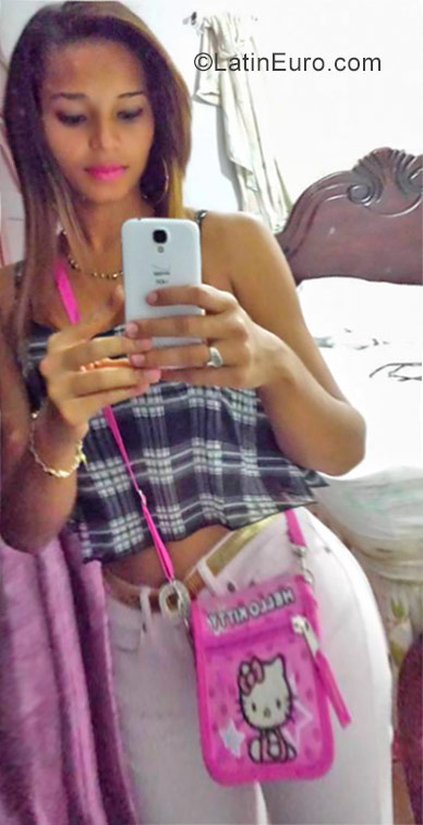 Date this funny Dominican Republic girl Rosy from La Vega DO29580