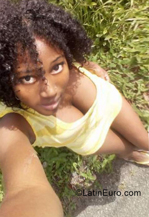 Date this pretty Trinidad and Tobago girl Lisa from Port Of Spain TT87