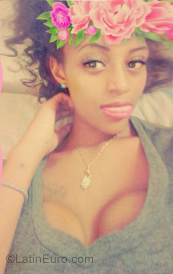 Date this cute Dominican Republic girl Alanna from Santo Domingo DO29683