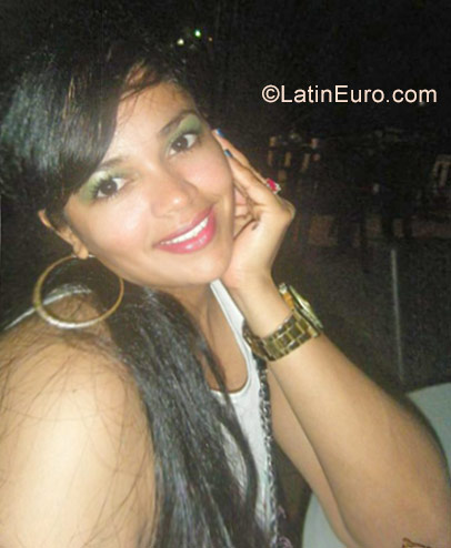Date this hot Dominican Republic girl Vanelva from San Francisco De Macoris DO29887