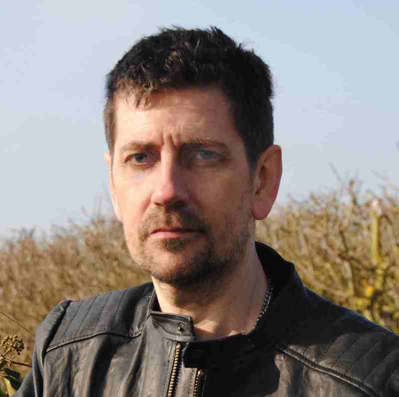 Date this athletic United Kingdom man Paul from Birmingham GB923