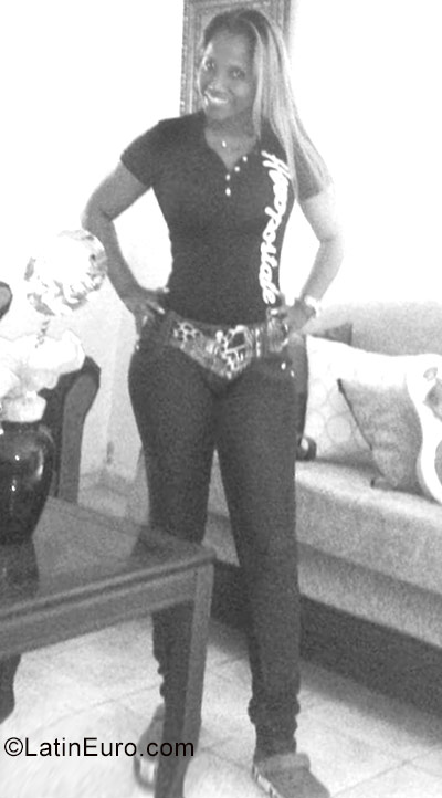 Date this cute Dominican Republic girl Ginger from Santo Domingo DO30316