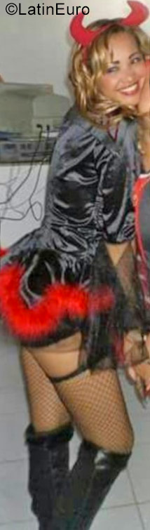 Date this pretty Brazil girl Isis from Rio De Janeiro BR10300