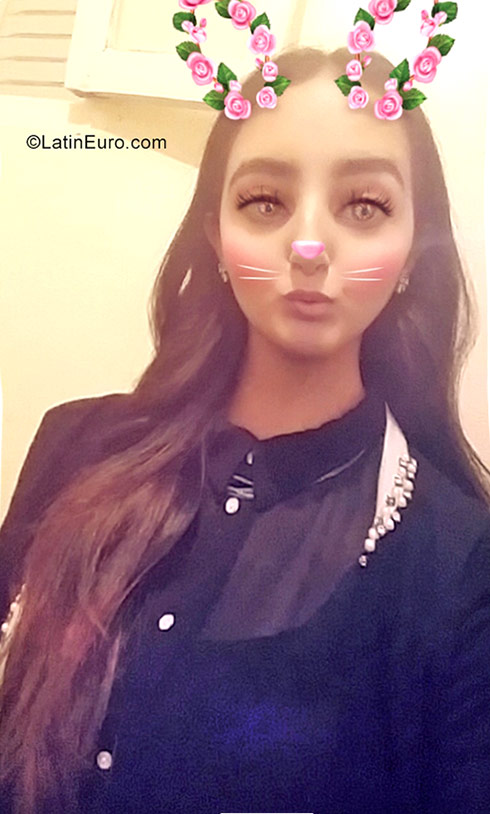 Date this tall Morocco girl Nihal from Rabat MA28