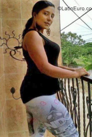 Date this pretty Colombia girl Katherine from Cali CO22486