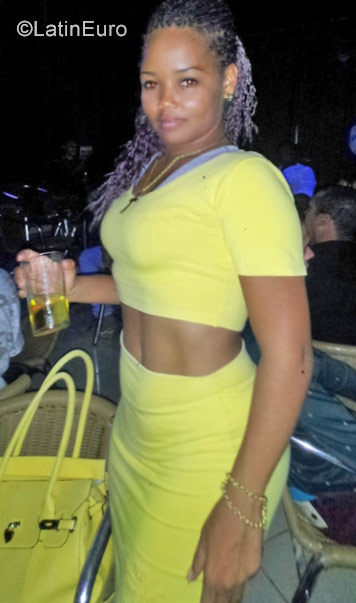 Date this lovely Cuba girl Lisandra from Ciego De Avila CU136