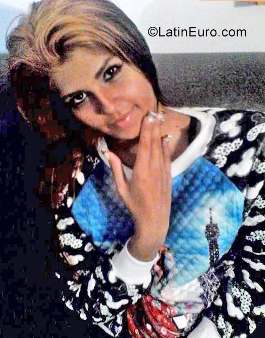 Date this tall Venezuela girl Leida from Maracay VE1042