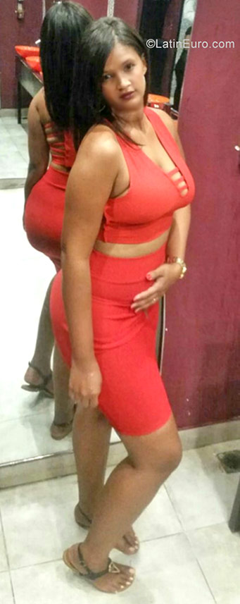 Date this lovely Dominican Republic girl Melissa from Puerto Plata DO30615