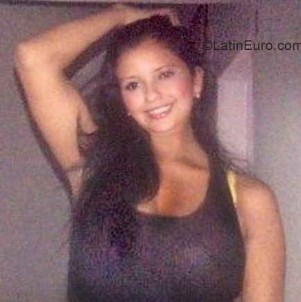 Date this good-looking Colombia girl Viviana from Monteria CO22674
