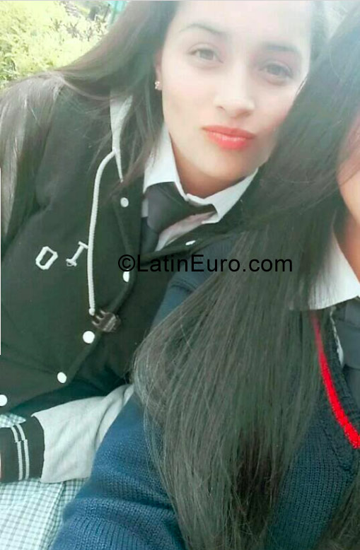 Date this hard body Colombia girl Ingrid from Zipaquira CO22749